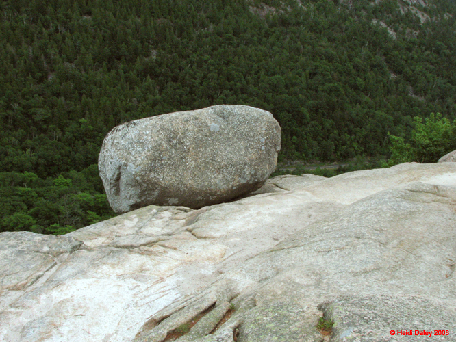 AcadiaNP-hike -028-1 - Bubble Rock